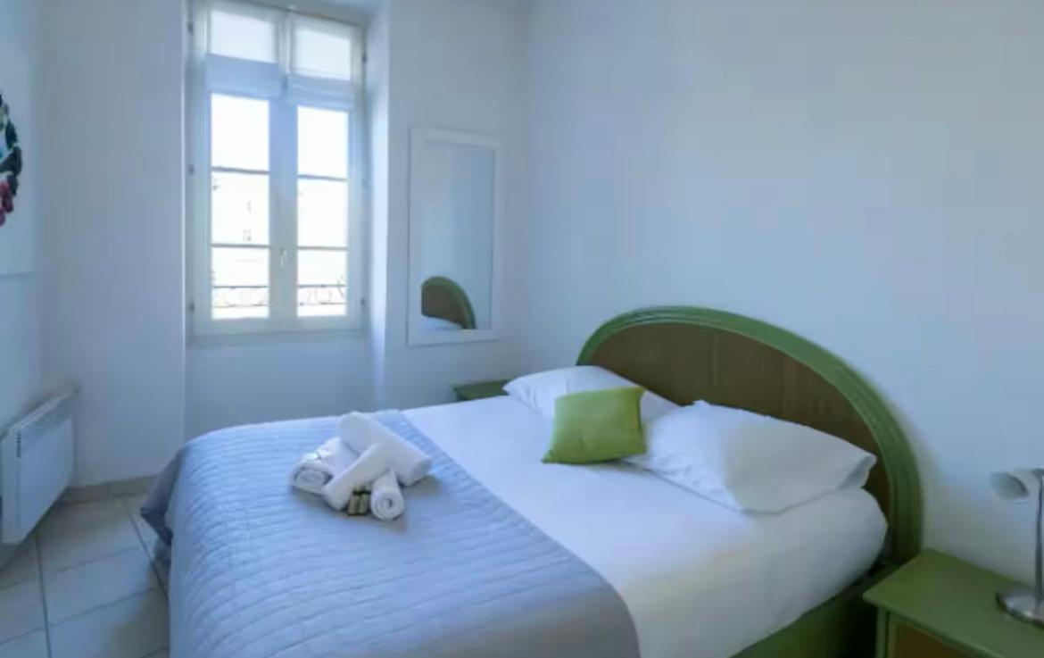 Place Grimaldi, Close To And Restaurants, With Balcony Appartamento *