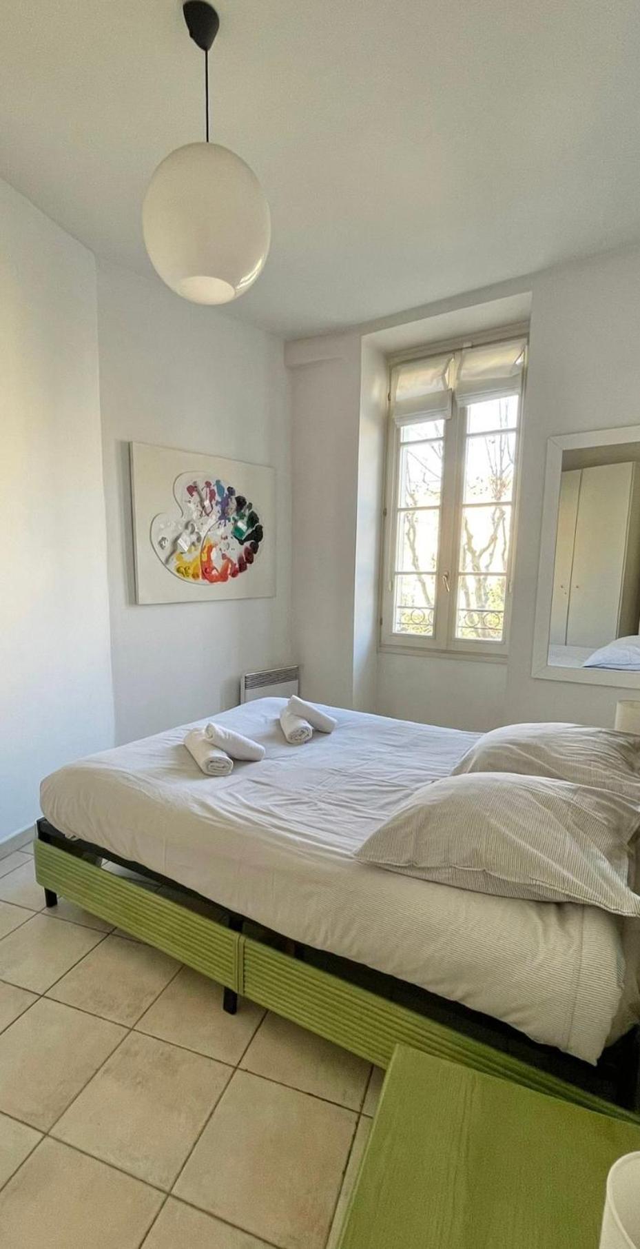Place Grimaldi, Close To And Restaurants, With Balcony Appartamento *
